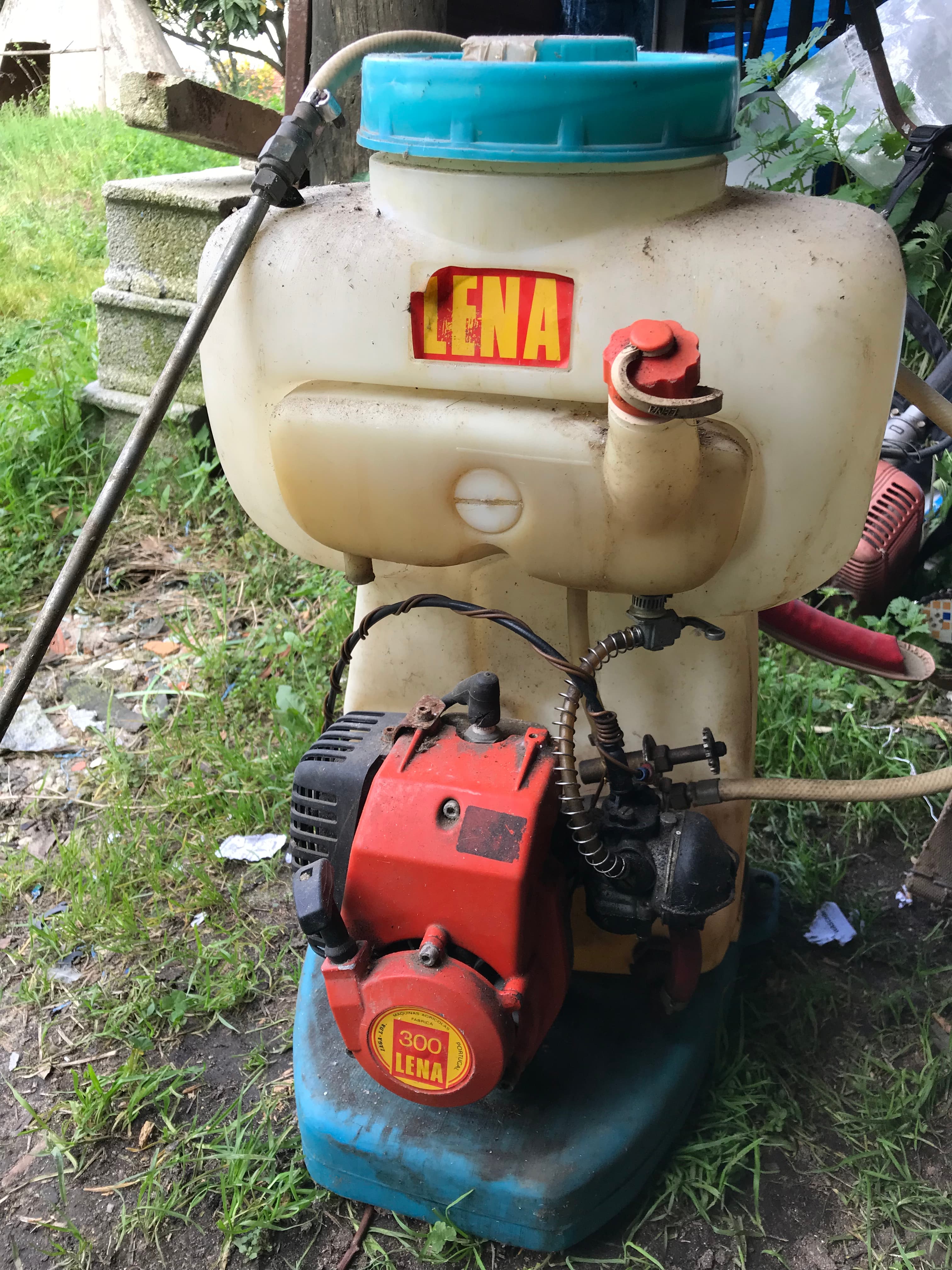 Máquina de sulfatar a motor
