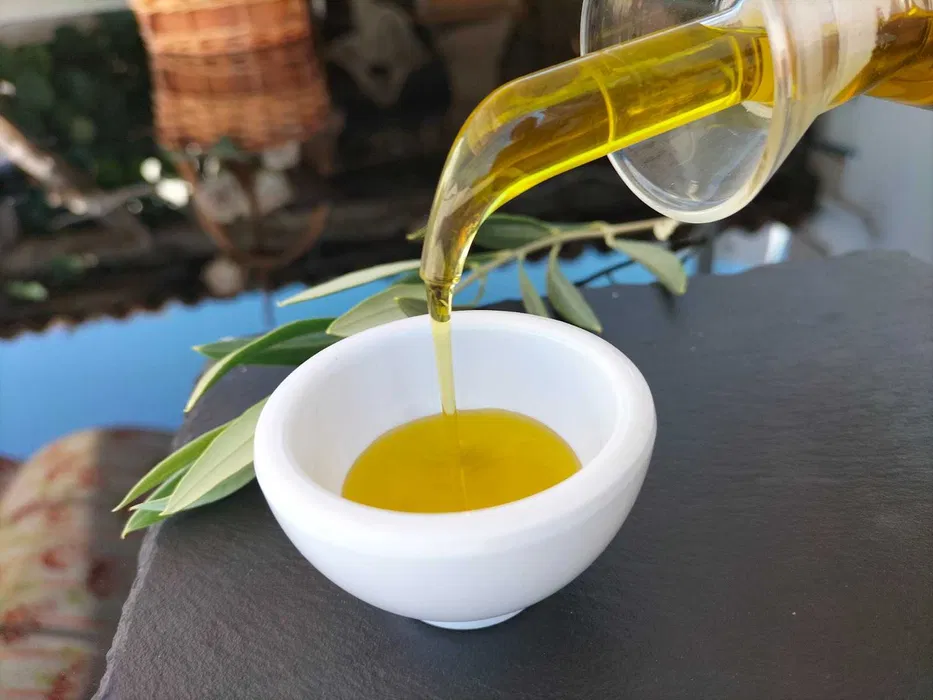 Azeite extra virgem caseiro da zona do Douro