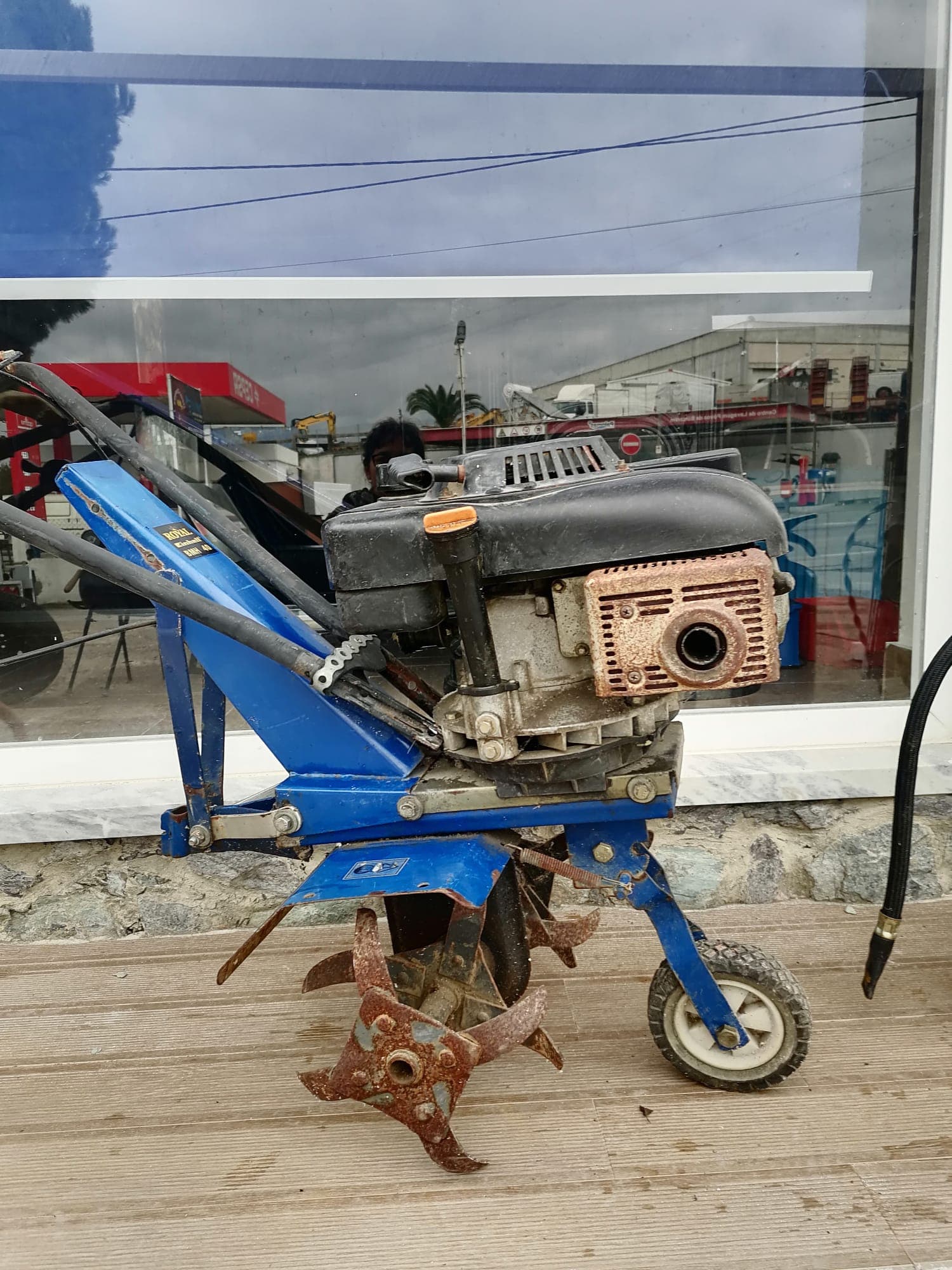 Motoenxada BMH 40 da Einhell a gasolina