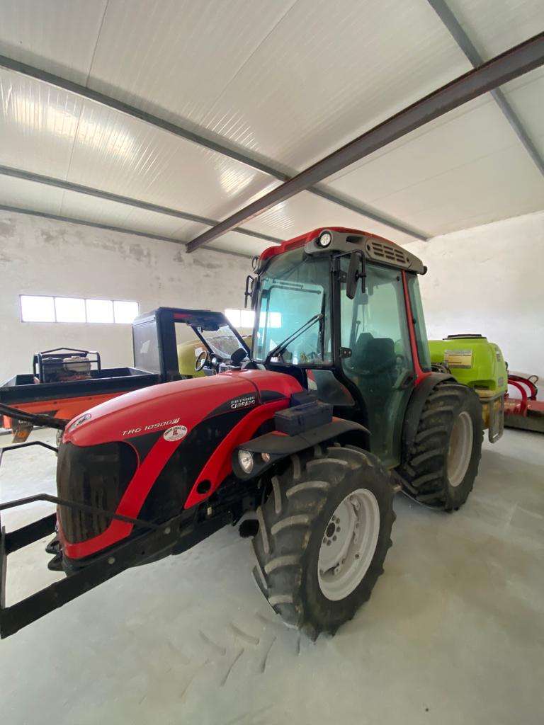 Trator António Carraro