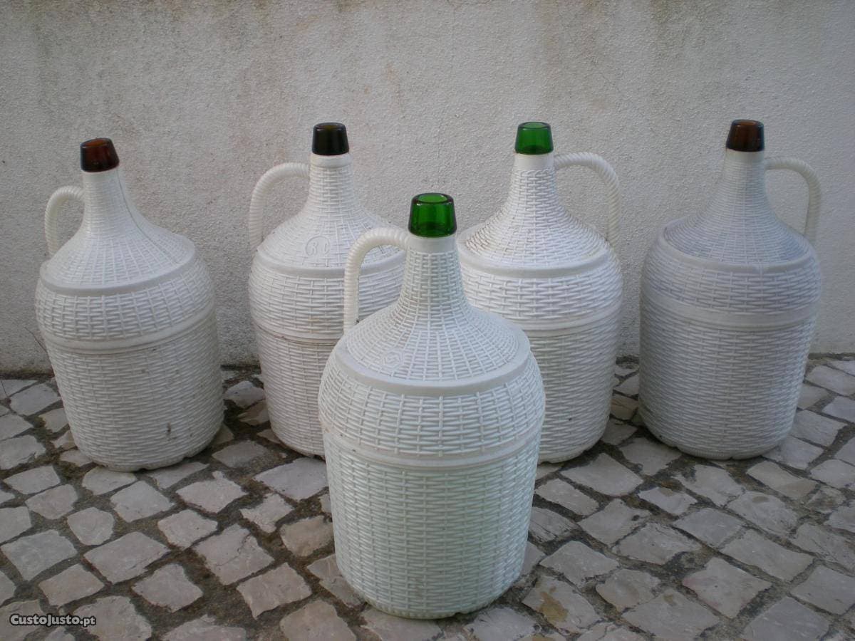 Garrafões de 5 litros