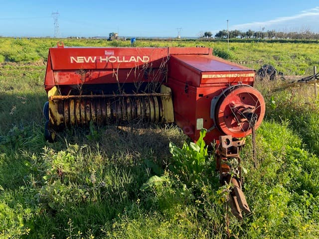 Enfardadeira New Holland