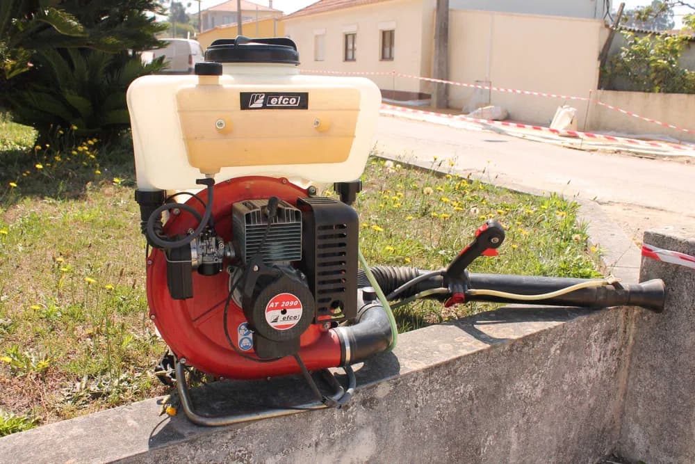 Máquina de sulfatar EFCO AT 2090