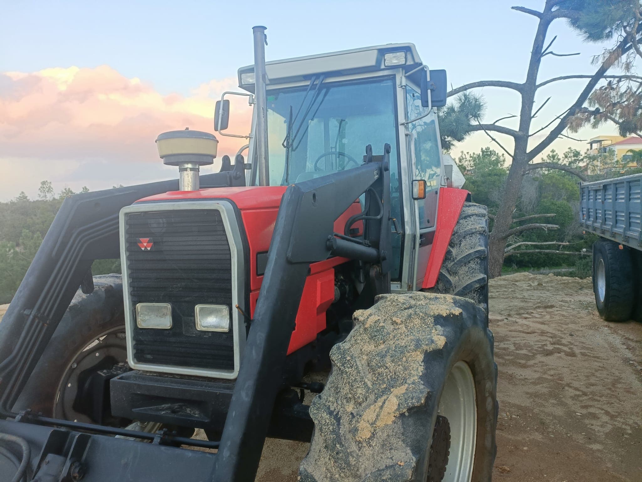 Trator agrícola